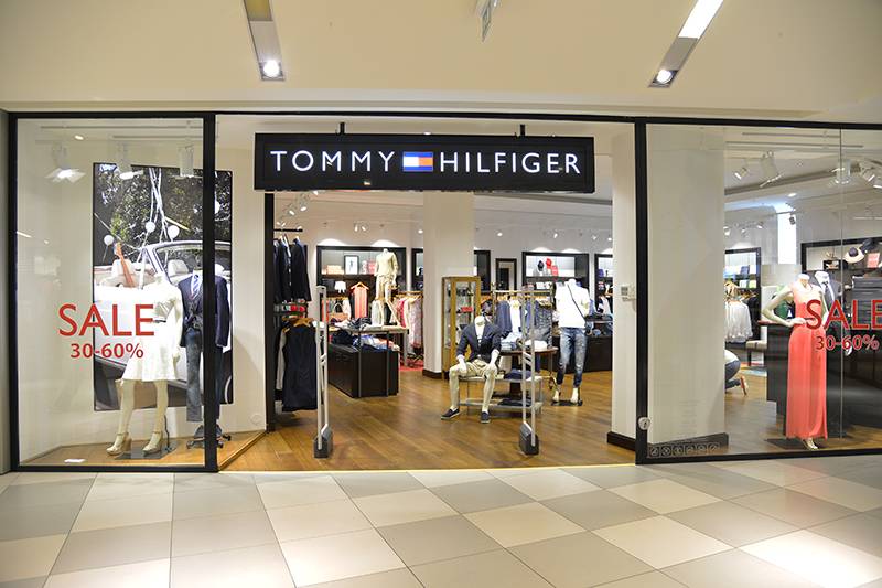NEW TOMMY HILFIGER IN NIŠ - FashionCompany Corporate Site