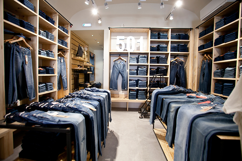 LEVI'S® JEANS OASIS IN NOVI SAD DOWNTOWN - FashionCompany Corporate Site