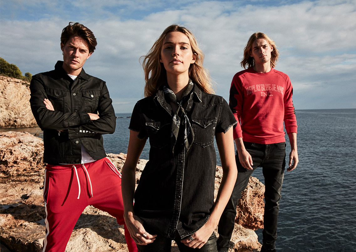 REPLAY - Fashion Company