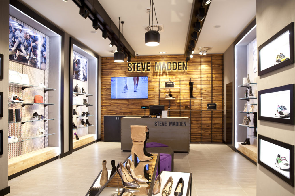 steve madden women's travel stores