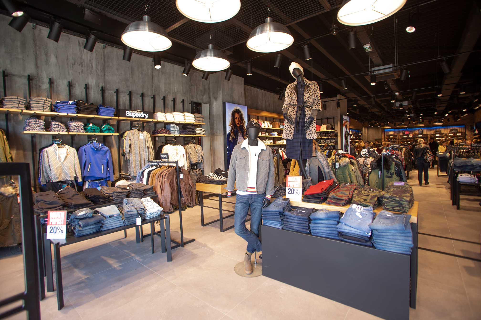 The first Belgrade FASHION & FRIENDS outlet store opened at CAPITOL ...