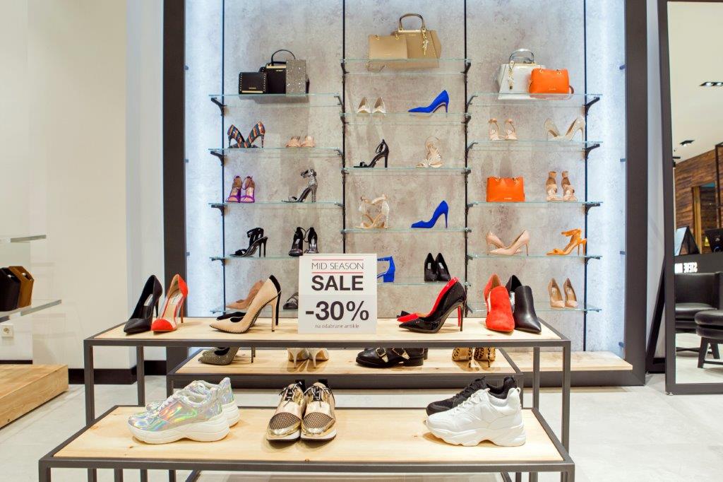 Dos grados Hacia abajo Acostado FIRST STEVE MADDEN STORE OPENED IN CROATIA - FashionCompany Corporate Site